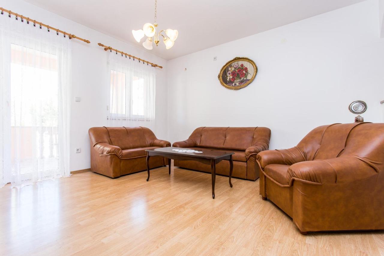 שילו Apartman Justinic מראה חיצוני תמונה