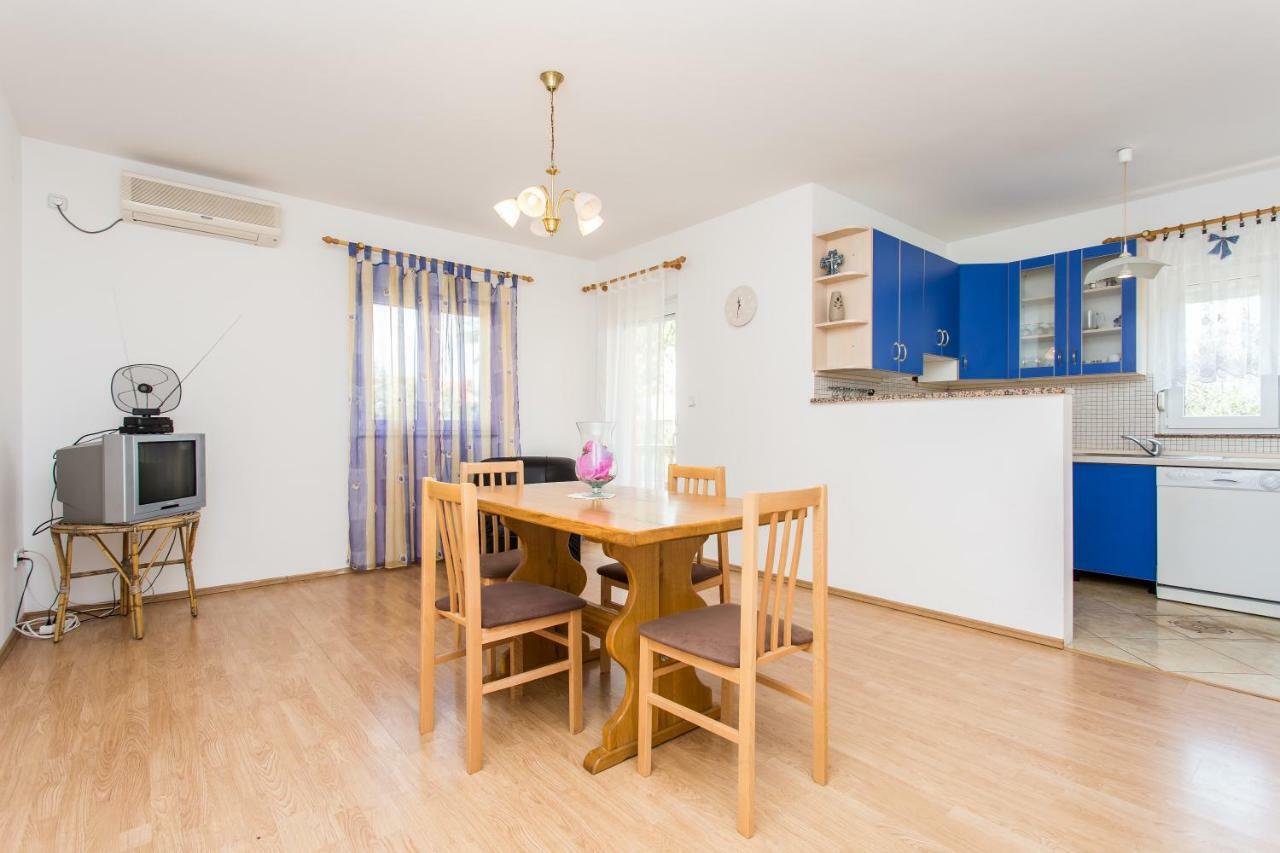 שילו Apartman Justinic מראה חיצוני תמונה